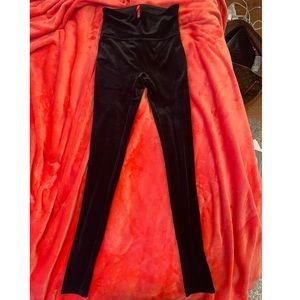 SPANX Velvet Leggings, size small